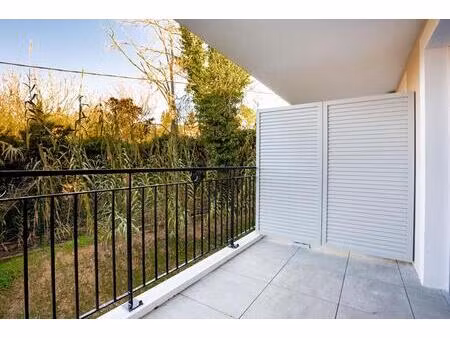 location appartement 2 pièces 45 m² à auribeau-sur-siagne (06810)