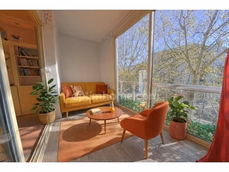 montpellier (34000) – antigone – 3 pièces – dernier étage – calme – lumineux – traversant 