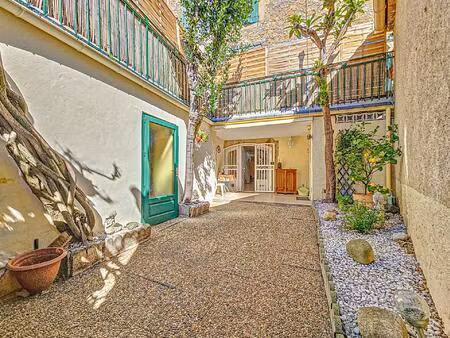 appartement t3 atypique avec cour privative et cave voûtée – hérépian centre-village