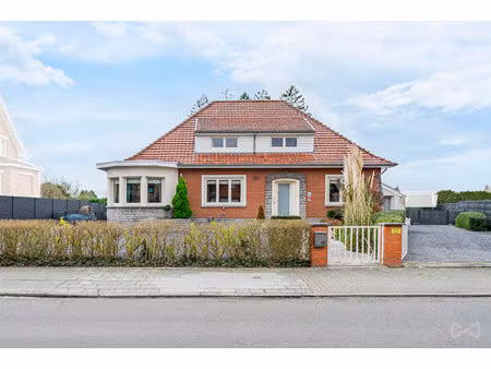 huis te koop in beloeil met 7 slaapkamers