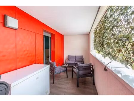 appartement de 4 pièces de 83 m² situé à vénissieux