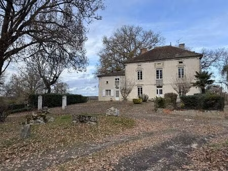 maison de maitre avec dépendances proche de castelnau-d’auzan-labarrère