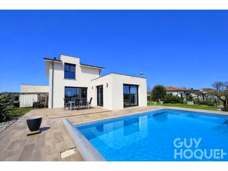 maison contemporaine 148 m² proche orthez avec piscine et garage