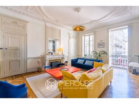 lyon 2 ainay superbe appartement 171 m² : 6 pièces  balcon  grand garage