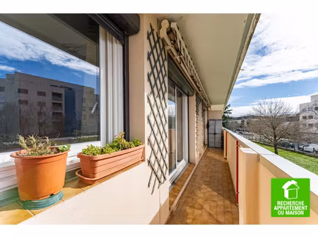 appartement t4 lumineux cadre verdoyant saint-priest cen