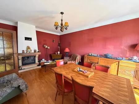 maison familiale spacieuse avec grand jardin