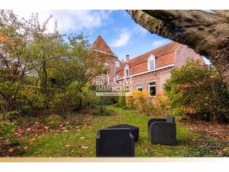 manoir d’exception à godewaersvelde – 256 m² habitables + dépendance – 686 000 € fai