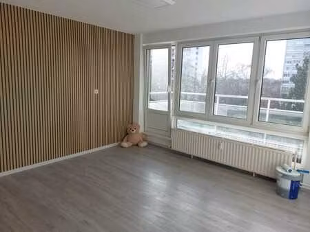 appartement 3 chambres avec lambris élégant