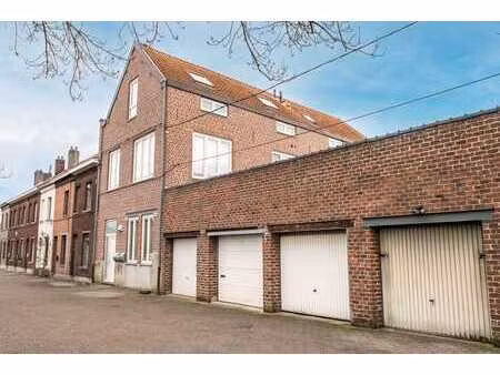 immeuble de rapport à vendre avec 3 appartements (+-100m²)