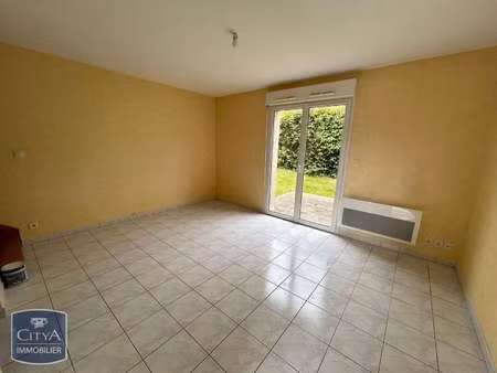 location appartement 2 pièces à meslay-du-maine (53170) : à louer 2 pièces / 42m² meslay-d