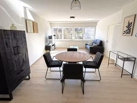 appartement meublé +/- 100 m² avec 2 chambres / 100% rénové