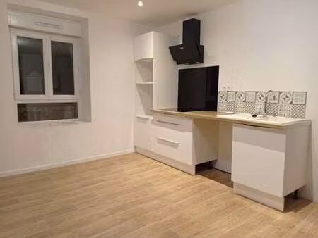location appartement t1 à fougères (35300) : à louer t1 / 49m² fougères