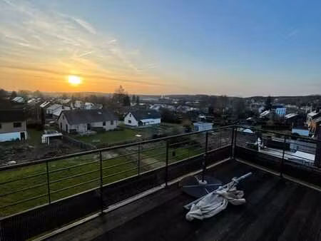 appartement 3 ch. + terrasse 22m2 & peb a