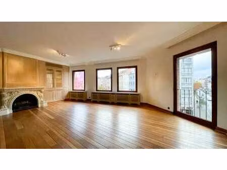 duplex 3 ch. avec grande terrasse dans la kronenburgstraat