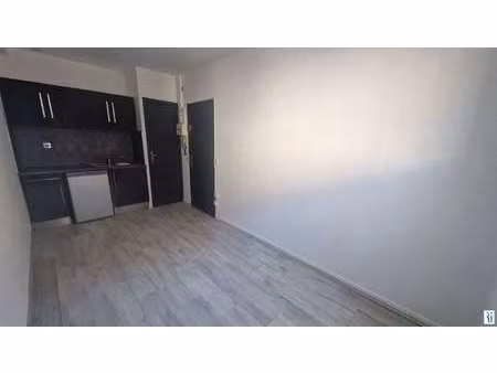 location appartement t1 à rouen pasteur - cauchoise (76000) : à louer t1 / 15m² rouen past