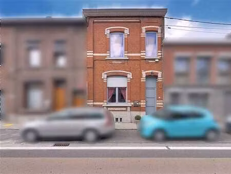 maison 2 façades avec jardin à châtelineau