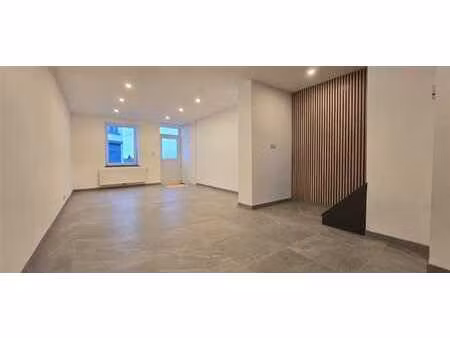 maison villageoise rénovée en 2025