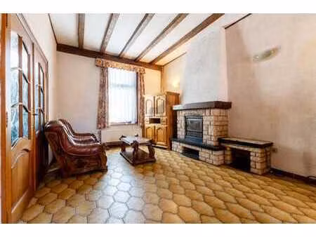 maison à vendre de 2 chambres avec grand garage à morlanwelz