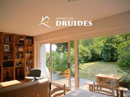 a vendre à 400 mètres de la plage de saint-colomban  maison familiale 5 chambres sur...