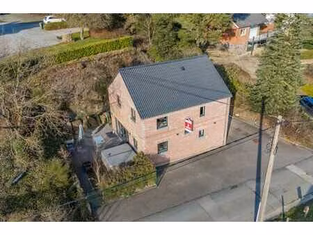 magnifique maison 3ch dans un cadre verdoyant et calme