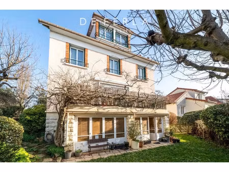 vente maison 10 pièces 201.03 m² à cachan (94230)  1 190 000 €