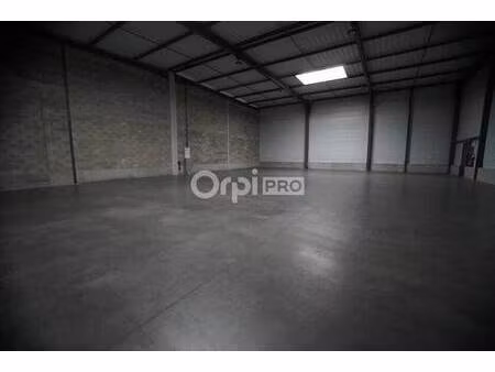 local d'activités à louer