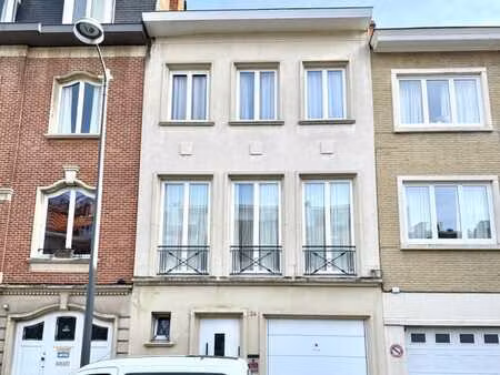maison 3 chambres + bureau  jardin et garage - ulb
