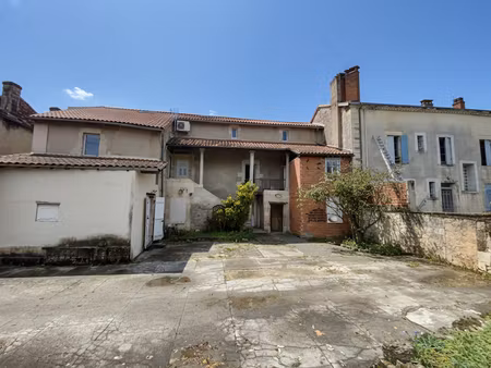 vente appartement 10 pièces 234 m² à lisle (24350)  160 000 €