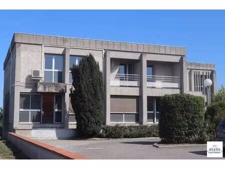 local commercial à louer