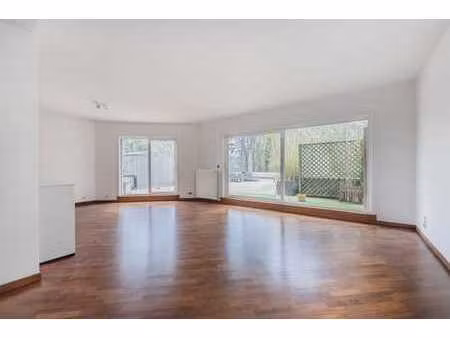 fort-jaco-bel appartement 2 ch + extraordinaire terrasse +pk