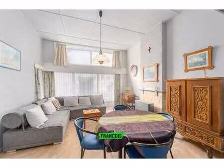 appartement au rez-de-chaussée avec potentiel dans un empla…