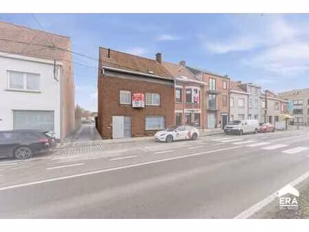 maison semi-ouverte avec garage à vendre à roeselare