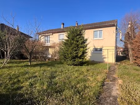 maison individuelle 100m2 / 733m2 de terrain loyettes