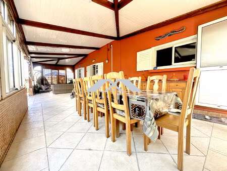 villa de charme aux inspirations orientales et créoles — vue