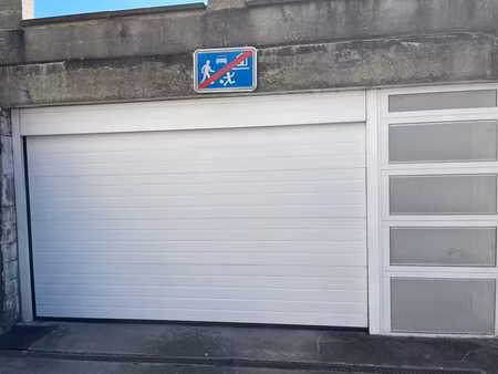 box de garage sécurisé à vendre à nivelles