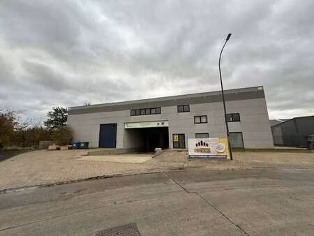 bien professionnel à louer à zele € 7.000 (lli6q) - dw immo | zimmo