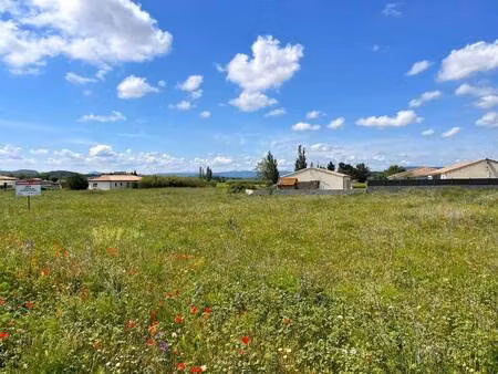 terrain constructible viabilisé à vendre