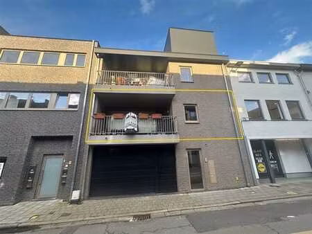 comfortabel 2-slaapkamerappartement met terras en fietsenber