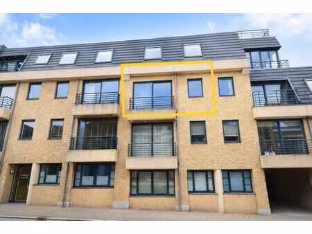 centraal gelegen 2-slaapkamerappartement met terras