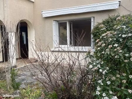 appart t3 terrasse parkings