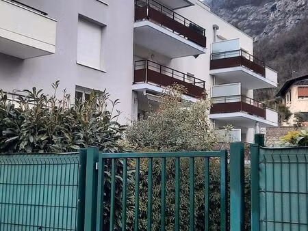 spacieux et lumineux t2