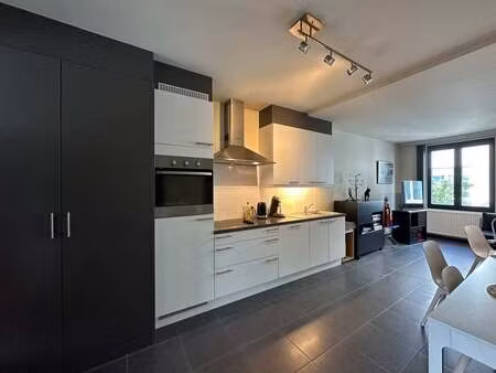 appartement à louer à antwerpen € 920 (llhto) - quares antwerpen | zimmo