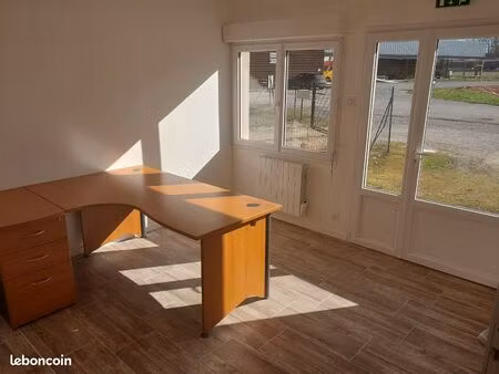 local commercial bureau de 30m2