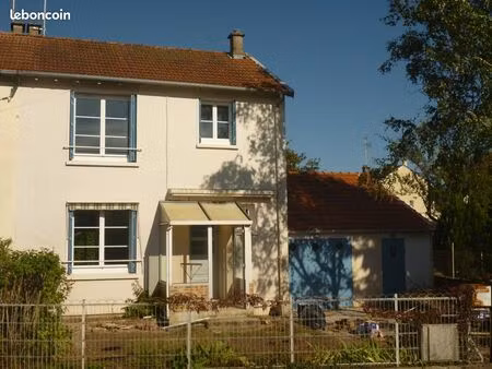 maison f5 de 87 m2 - 3 ch - terrain et garage