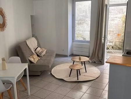 studio meublé 23m2 avec terrasse
