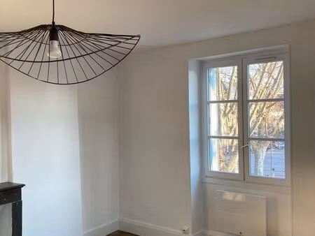 location t2 chalon s/s centre