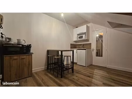 studio meublé centre vitré refait à neuf