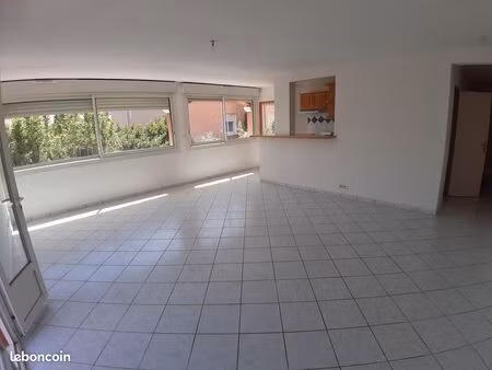 appartement t3 les sablettes