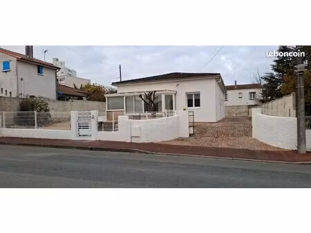 maison de plein pied louée à l'année
