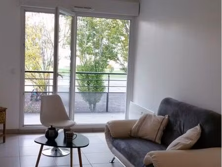 t2 terrasse  cave et parking